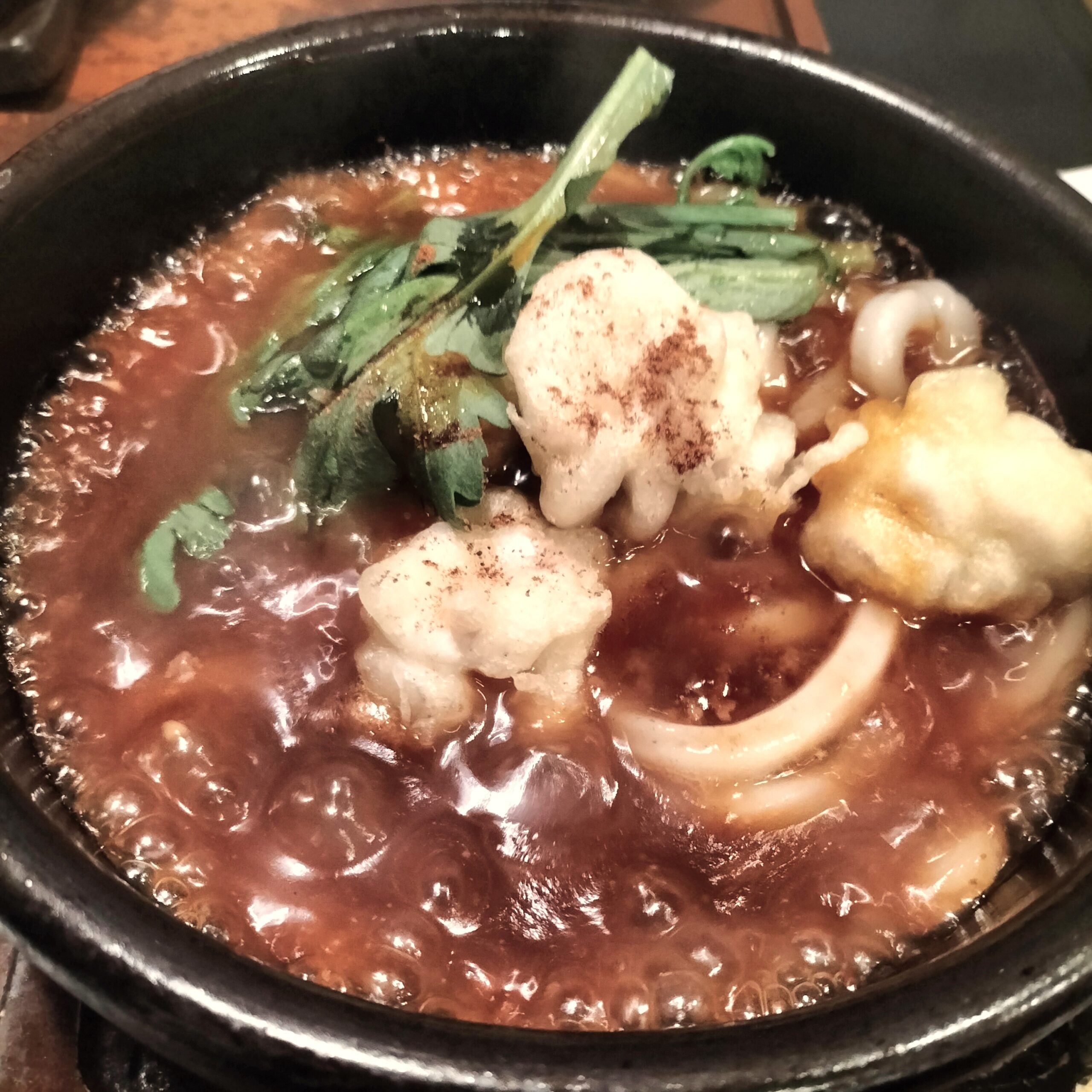 つるとんたん ピリ辛鱈白子と冬野菜の麻辣おうどん